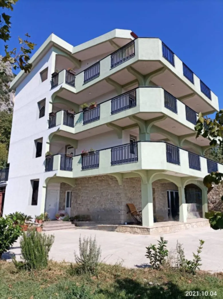 Sale, house, 450m², Sutomore, Bar