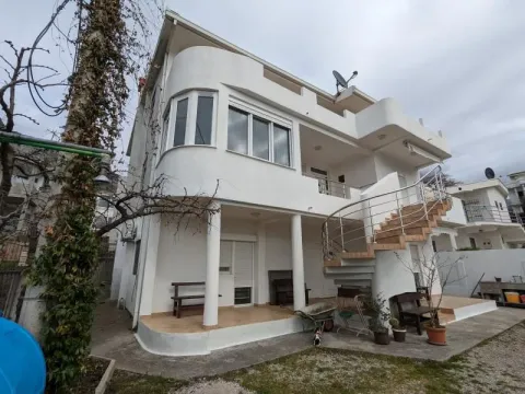 Prodaja, kuća, 336m², Bar, Crna Gora