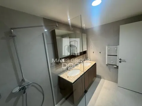 Izdavanje, četvorosoban stan, 117m², Savski Venac, Beograd - image 4