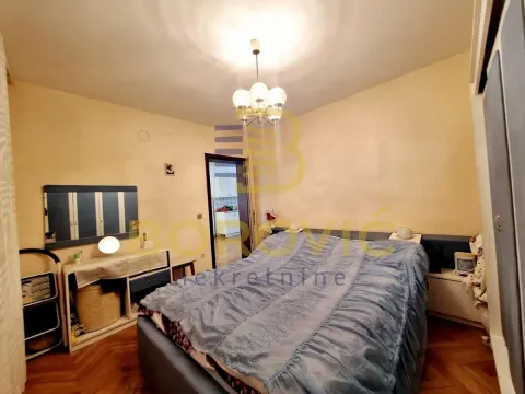 Prodaja, kuća, 202m², Surčin, Beograd - image 7