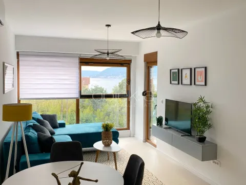 Izdavanje, stan, 50m², Tivat, Crna Gora - image 3