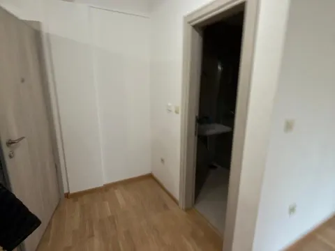 Sale, one bedroom apartment, 35m², Velji Vinogradi, Budva - image 4