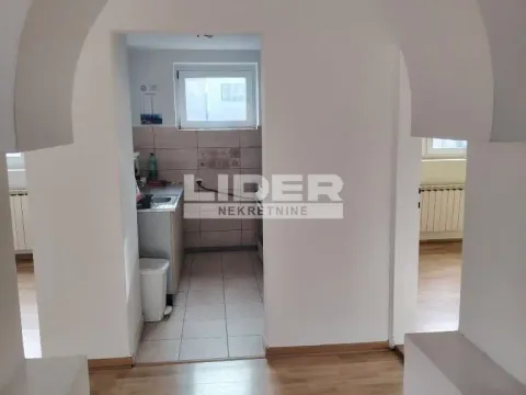 Sale, three bedroom apartment, 95m², Vračar Hram, Vračar Sve Podlokacije - image 5