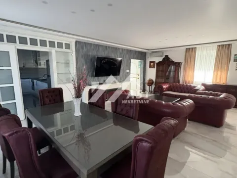 Izdavanje, četvorosoban stan, 125m², Novi Sad Sve Podlokacije, Novi Sad - image 2