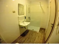 Izdavanje, poslovni prostor, 70m², City Kvart, Podgorica - image 4