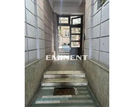 Building entrance with steps and glass door. - image 11