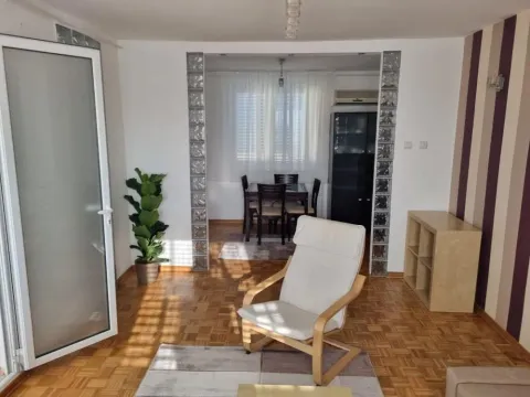 Izdavanje, trosoban stan, 84m², Novi Beograd Sve Podlokacije, Beograd - image 5