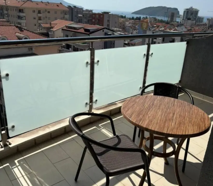 Izdavanje, jednosoban stan, 52m², Rozino, Budva