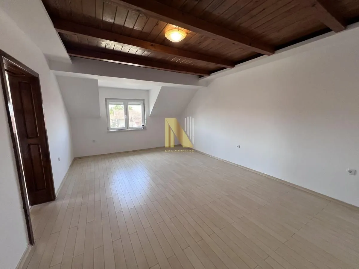 Prodaja, kuća, 281m², Adice, Novi Sad Sve Podlokacije