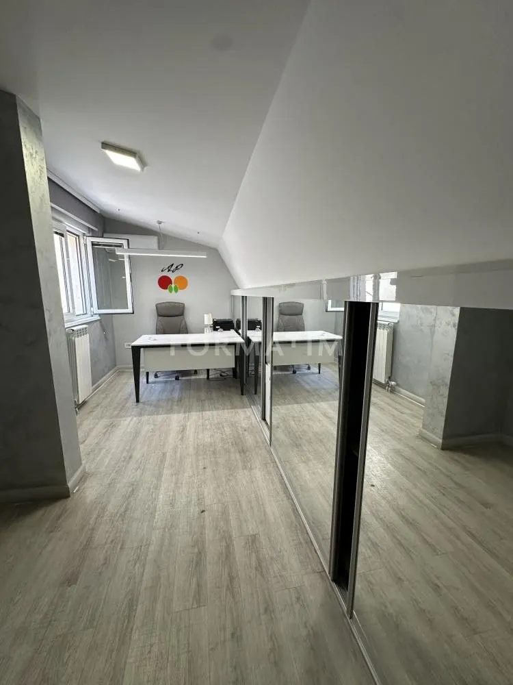 Sale, apartment, 118m², Đeram Pijaca, Beograd