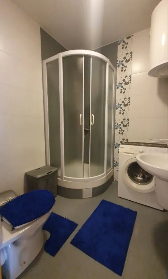Izdavanje, dvosoban stan, 64m², Stari Aerodrom, Podgorica