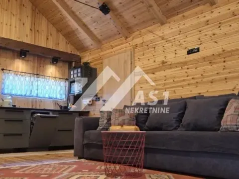 Izdavanje,  kuća, 110m2, Sremska Kamenica, Petrovaradin, Novi Sad