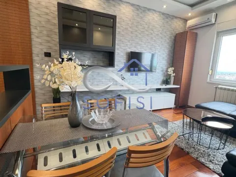 Rent, three bedroom apartment, 54m², Bulevar Evrope, Novi Sad Sve Podlokacije - image 4