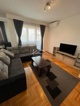 Izdavanje, jednosoban stan, 37m², Zvezdara Sve Podlokacije, Beograd - image 2