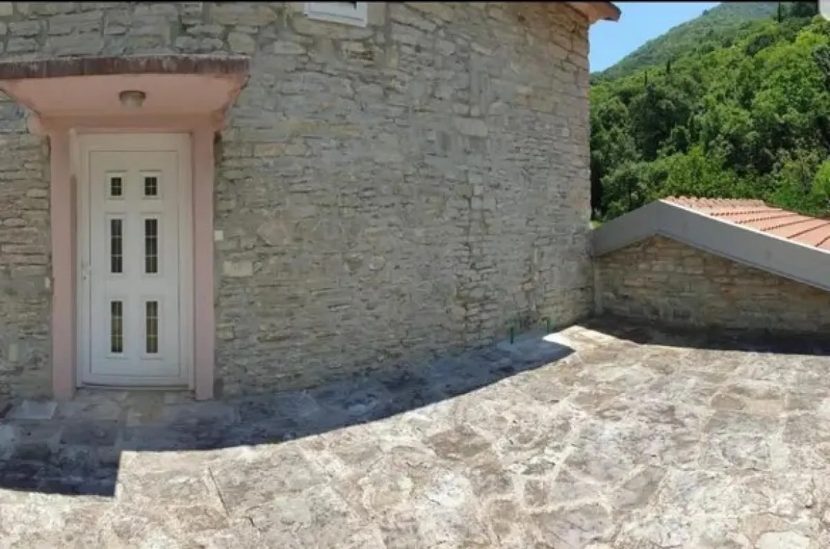 Rent, house, 170m², Kostanjica, Kotor