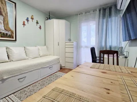Rent, one bedroom apartment, 30m², Ilino, Bar - image 3