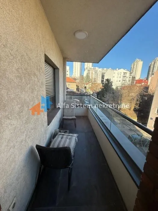 Rent, three bedroom apartment, 56m², Južni Bulevar, Vračar Sve Podlokacije