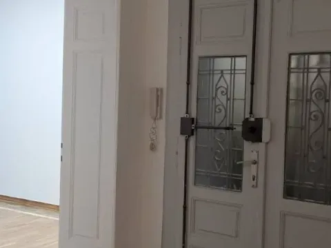 Izdavanje, četvorosoban stan, 80m², Stari Grad, Beograd - image 6