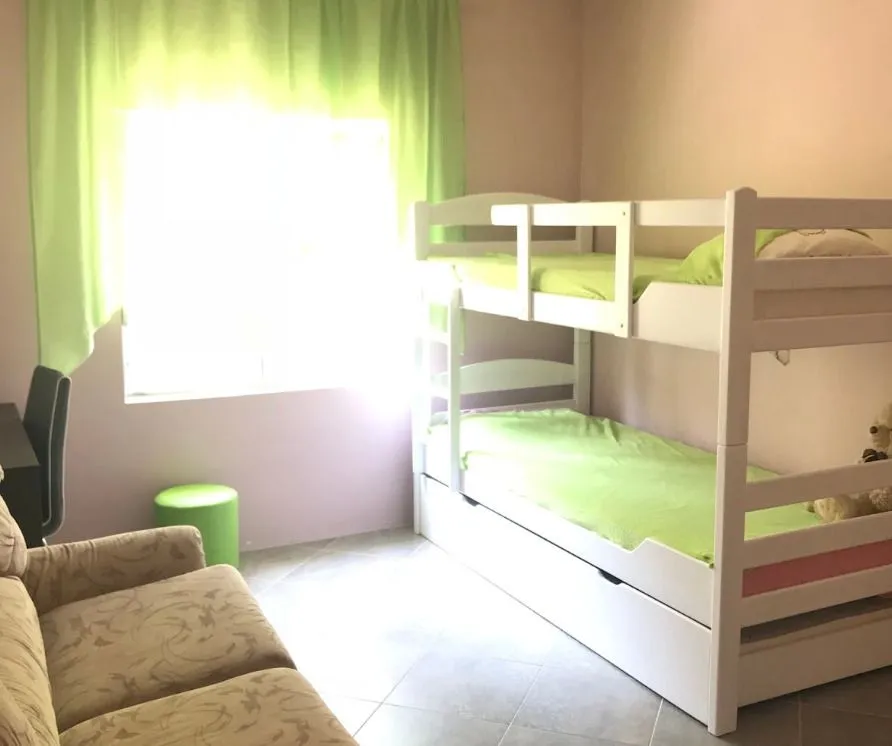 Rent, house, 120m², Vranovići, Kotor