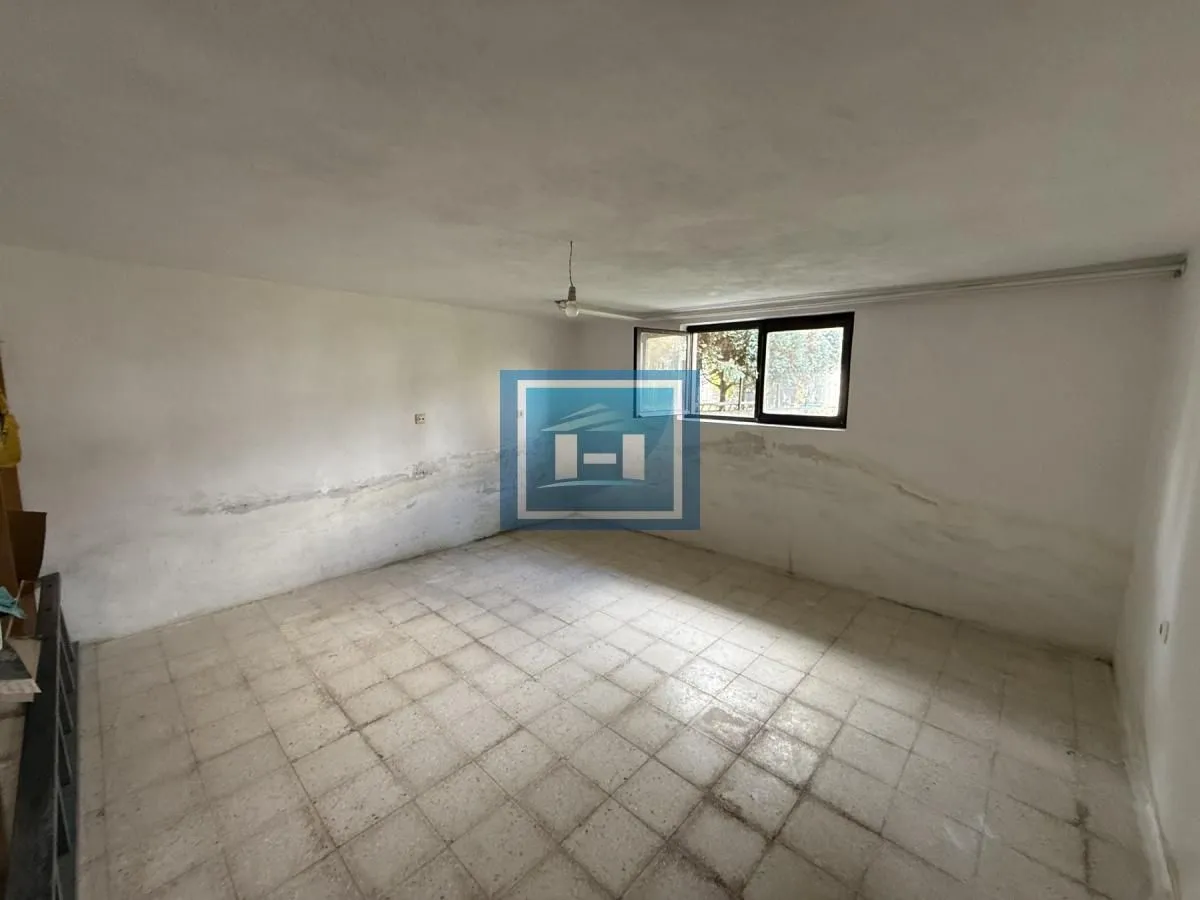 Sale, house, 257m², Strelište, Jagodina
