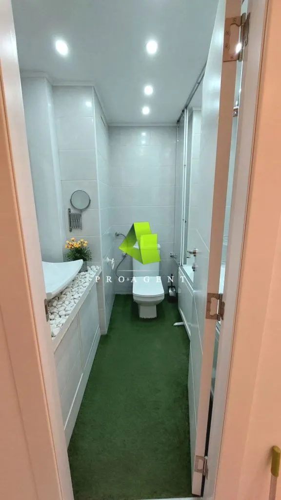 Rent, office space, 52m², Medijana, Niš