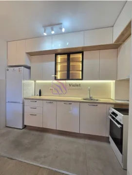 Izdavanje, dvosoban stan, 70m², City Kvart, Podgorica - image 29