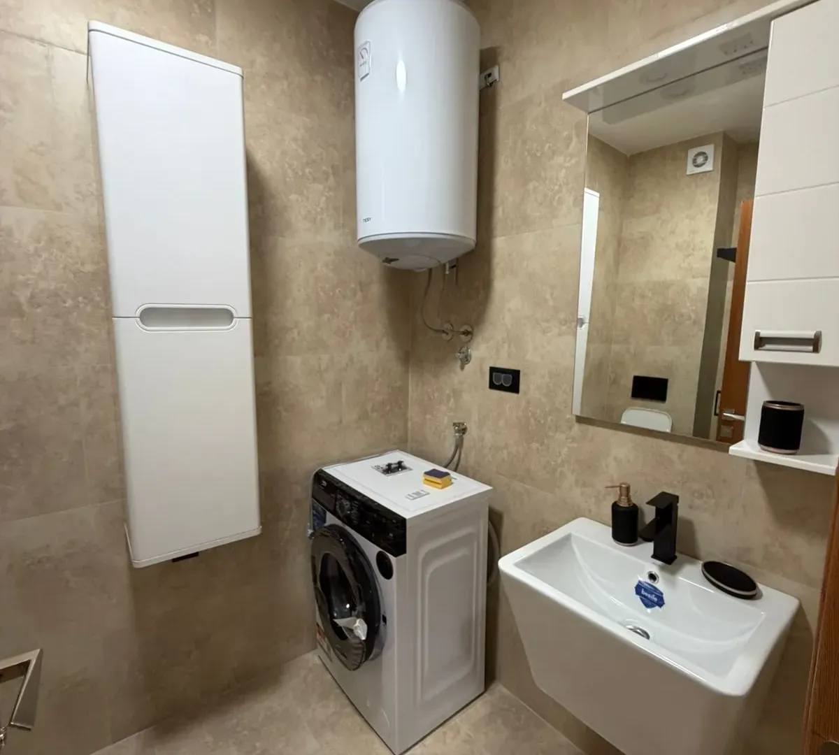 Rent, one bedroom apartment, 50m², Radanovići, Kotor