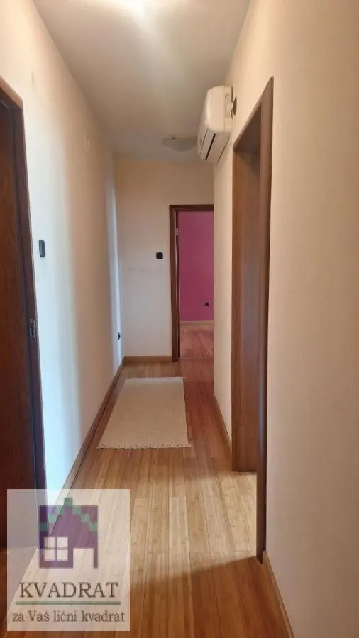 Prodaja, četvorosoban stan, 115m², Grbavica, Novi Sad Sve Podlokacije