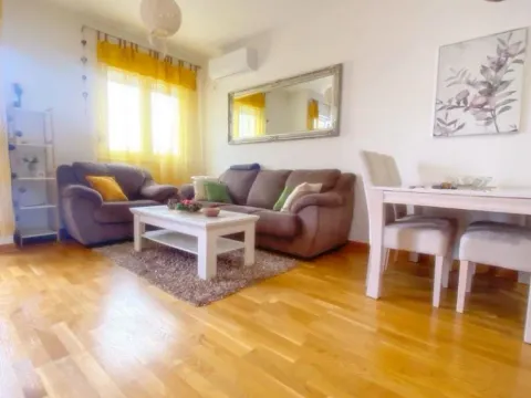 Rent, one bedroom apartment, 45m², City Kvart, Podgorica