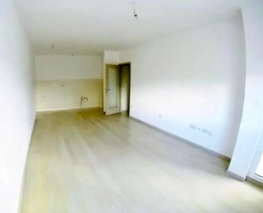 Izdavanje, trosoban stan, 70m², City Kvart, Podgorica