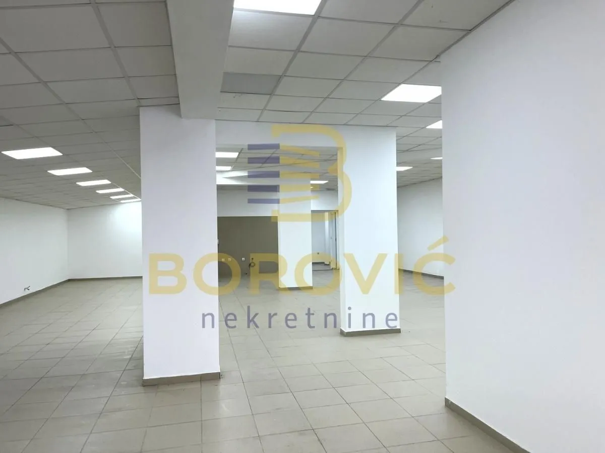Rent, office space, 620m², Dušanovac, Voždovac Sve Podlokacije