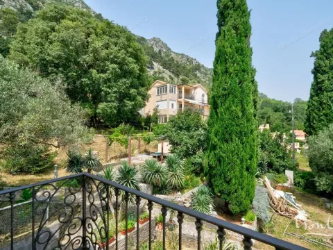 Sale, house, 174m², Muo, Kotor - image 25