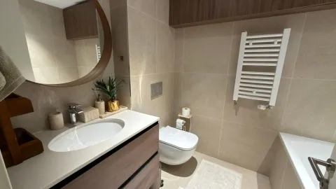 Rent, three bedroom apartment, 109m², Beograd Na Vodi, Beograd - image 10