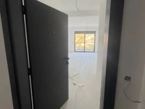 Prodaja, dvosoban stan, 150m², Centar, Berane - image 2