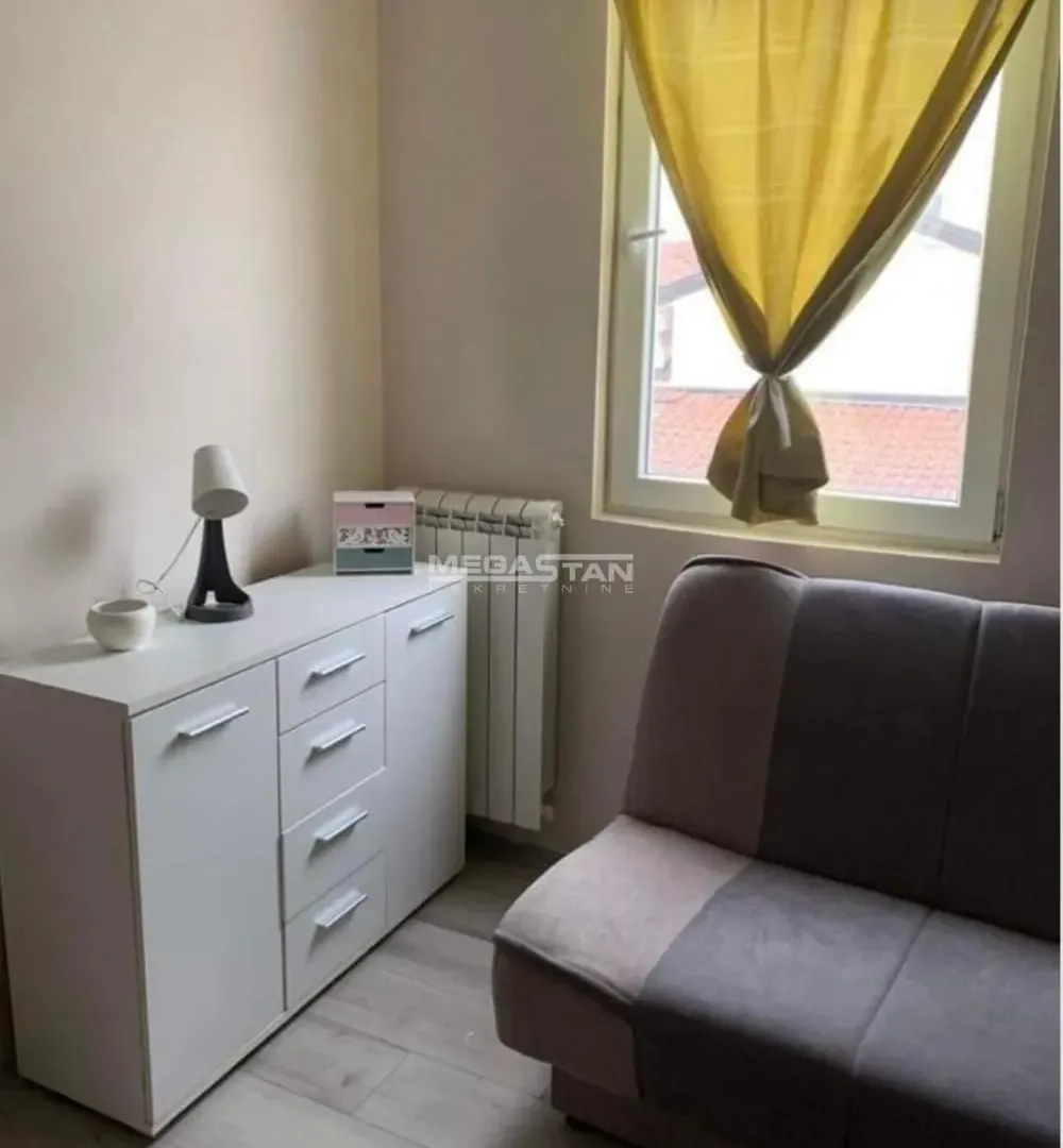 Rent, two bedroom apartment, 45m², Savski Venac, Beograd