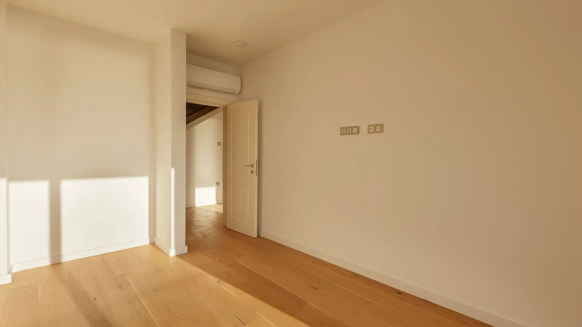 Prodaja, dvosoban stan, 104m², Donja Lastva, Tivat