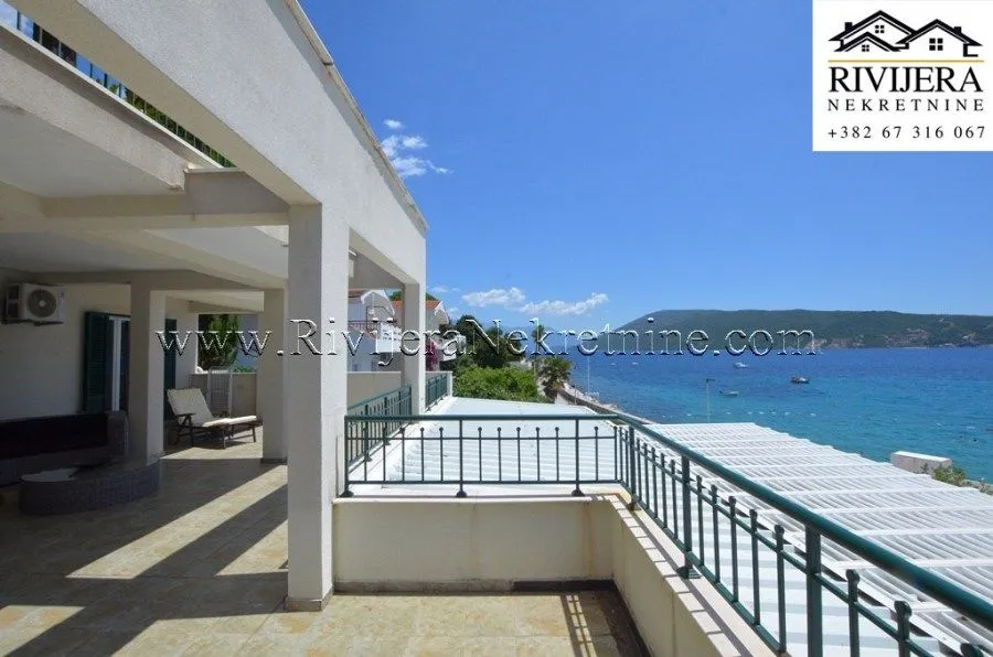 Sale, two bedroom apartment, 229m², Savina, Herceg Novi