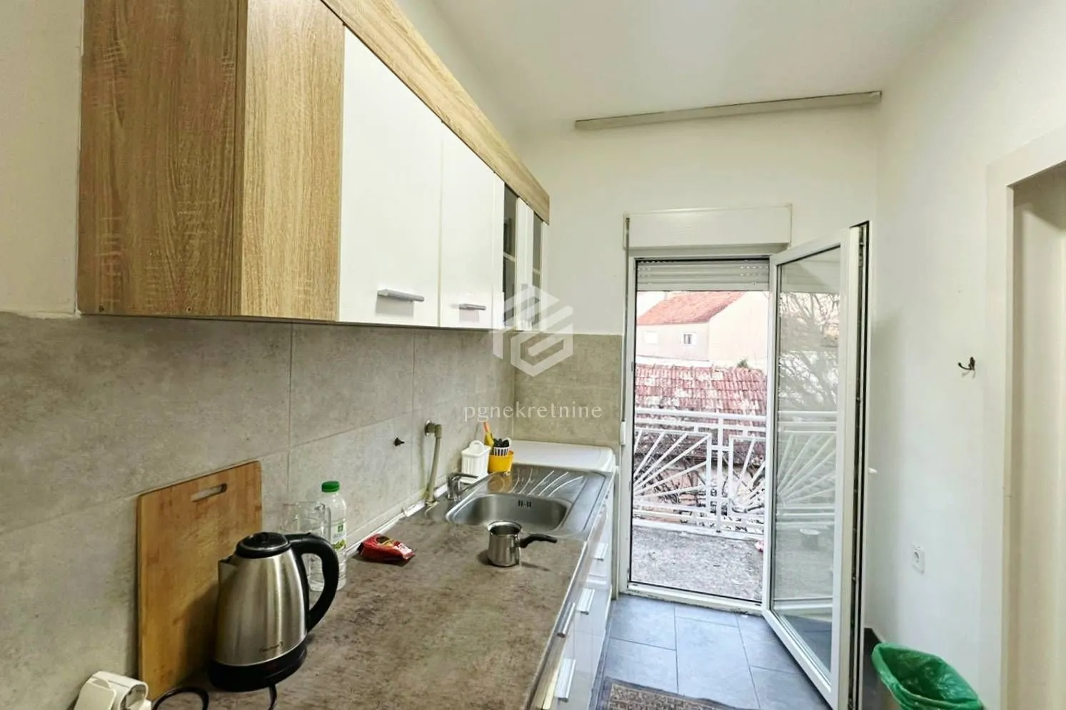 Rent, three bedroom apartment, 100m², Zagorič, Podgorica