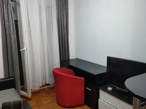 Izdavanje, garsonjera, 29m², Grbavica, Novi Sad Sve Podlokacije - image 9