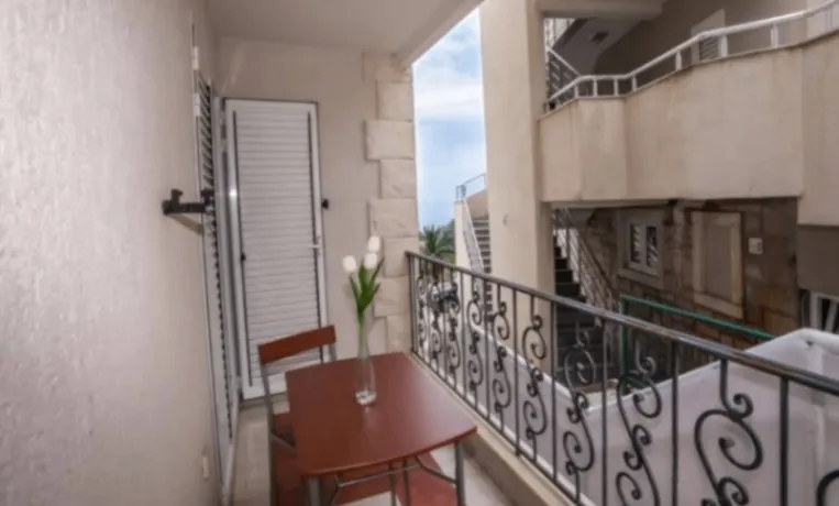 Rent, apartment, 30m², Sveti Stefan, Budva