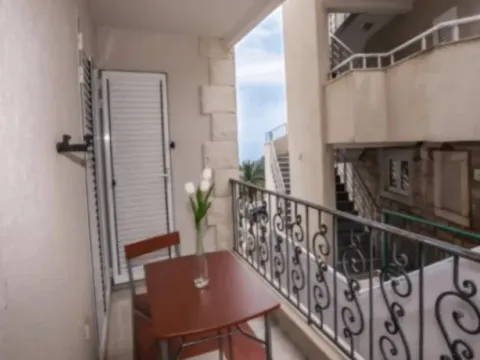 Rent, apartment, 30m², Sveti Stefan, Budva - image 6