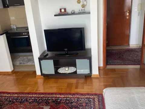 Rent, one bedroom apartment, 52m², Preko Morače, Podgorica - image 3