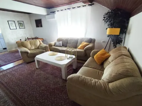 Rent, three bedroom apartment, 100m², Stari Aerodrom, Podgorica - image 1