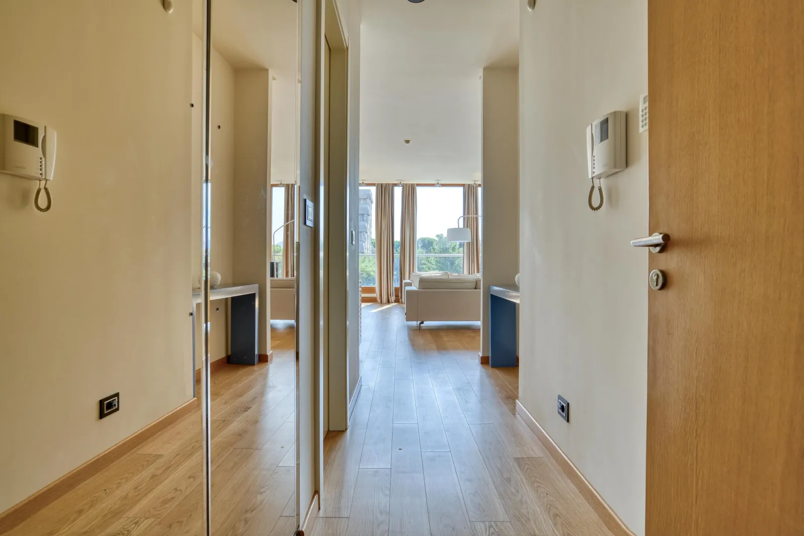 Rent, two bedroom apartment, 120m², Kod Capital Plaze, Podgorica