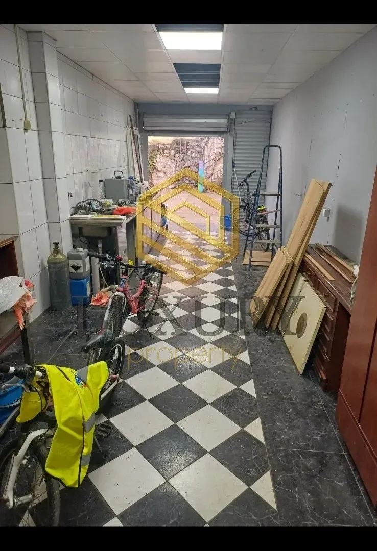Rent, office space, 40m², Vezirov Most, Podgorica