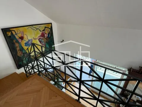 Rent, four bedroom apartment, 150m², Neimar, Vračar Sve Podlokacije - image 10