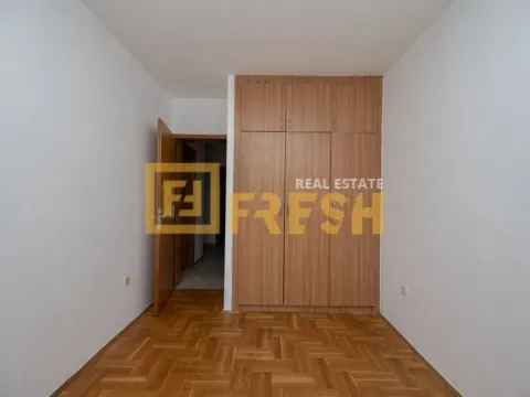 Prodaja, dvosoban stan, 84m², Stari Aerodrom, Podgorica - image 9