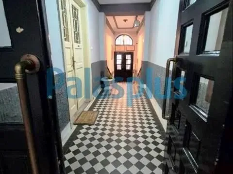 Prodaja, četvorosoban stan, 91m², Stari Grad, Beograd - image 10