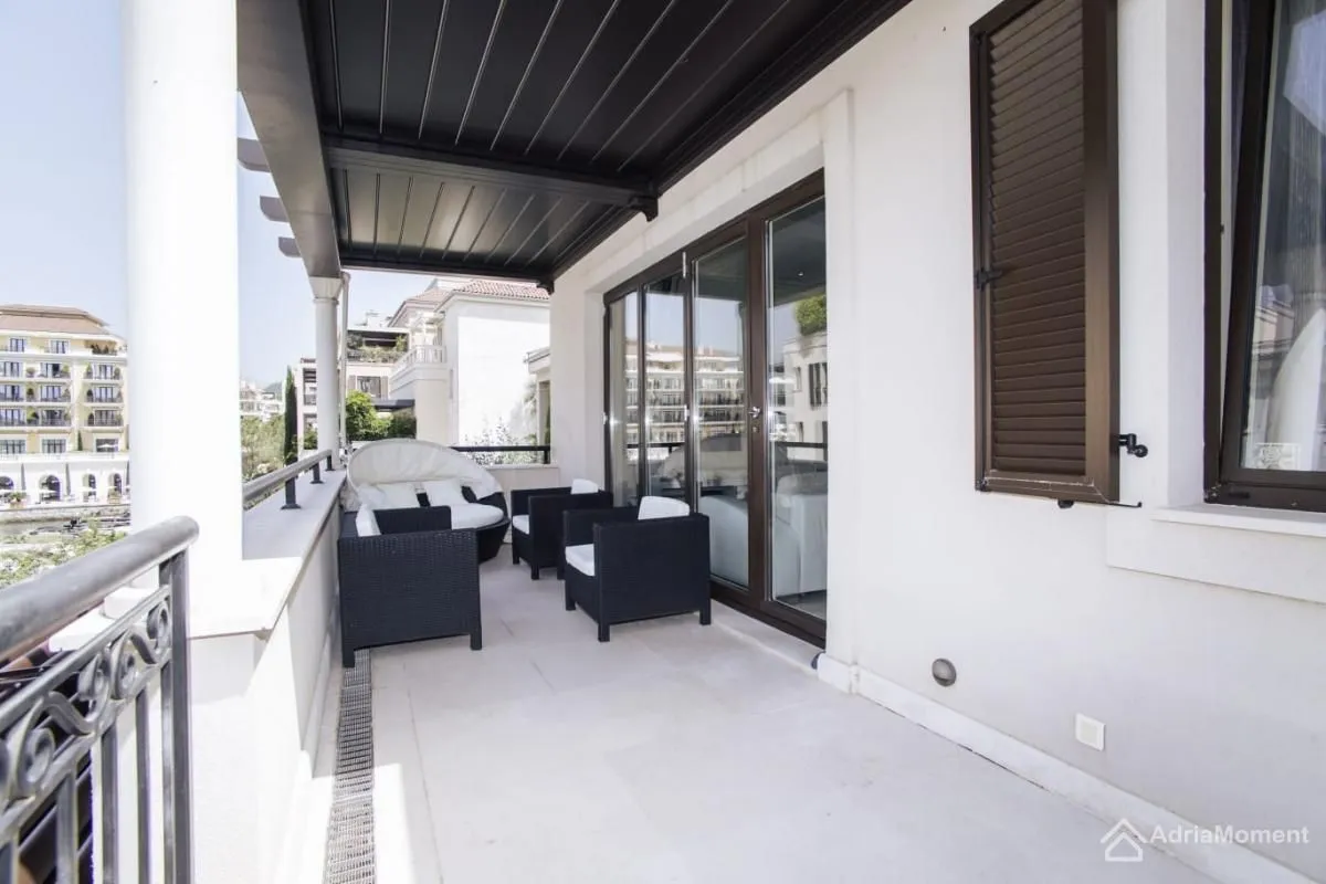 Prodaja, jednosoban stan, 62m², Porto Montenegro, Tivat