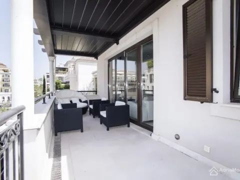 Prodaja, jednosoban stan, 62m², Porto Montenegro, Tivat - image 1
